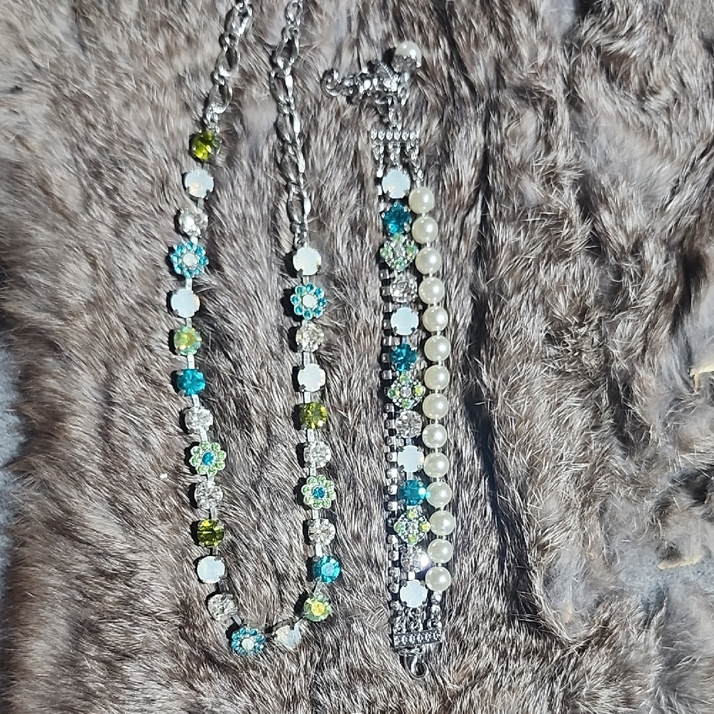 Elegant Silver and Blue Beaded Necklace and Bracelet Set (Sabika Like)